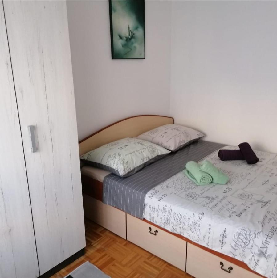 Apartman Galija 2 Zara Esterno foto